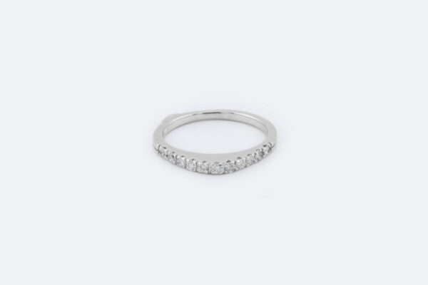 Anello oro bianco con diamanti