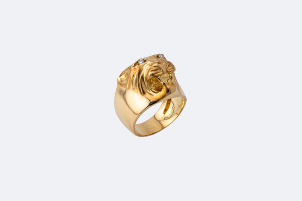 Anello in oro giallo con pantera e diamanti