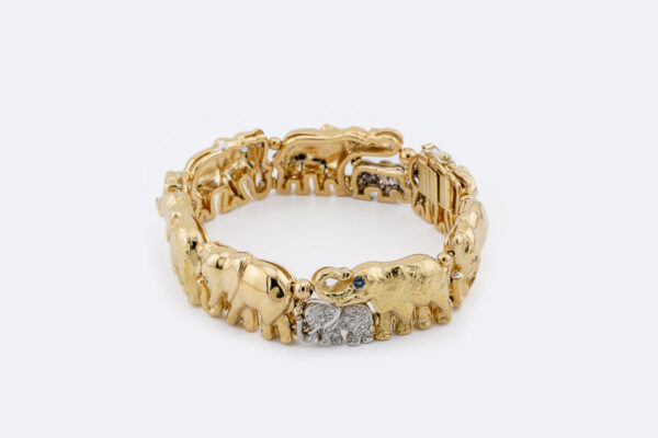 Bracciale in oro giallo con elefanti Beppe Baldi