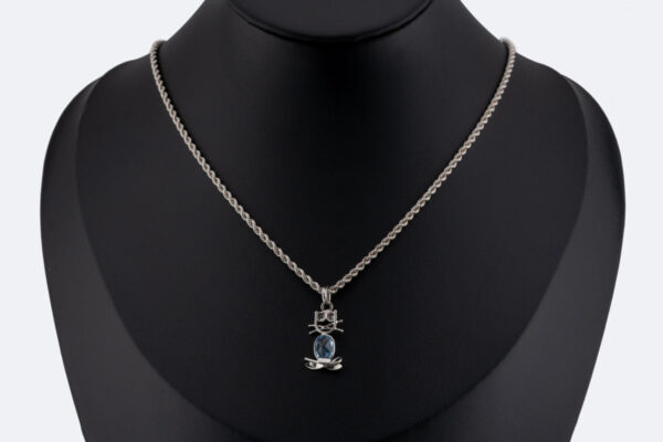 Collana in oro bianco con pendente acquamarina