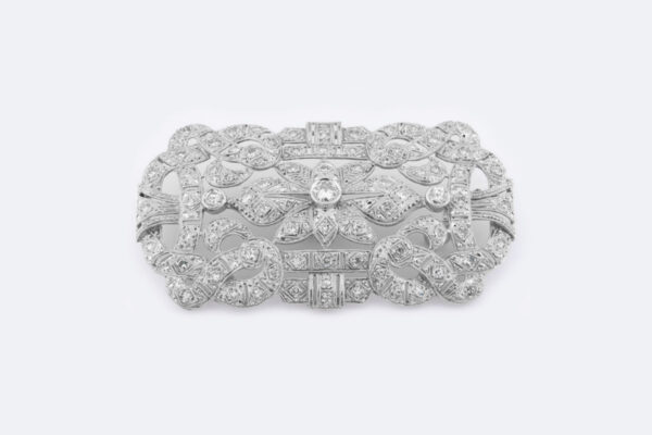 Spilla art-deco in oro bianco con diamanti